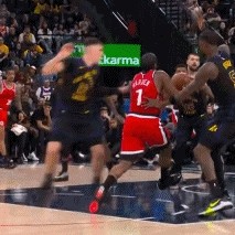 九游百家乐彩票-如同空气！艾顿把哈登护送到内线还赔个犯规送2+1