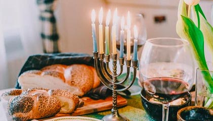 九游百家乐彩票-圈子不同别硬融，库追汤赛后叙旧波杰想加入，尬聊几句后悻悻离开